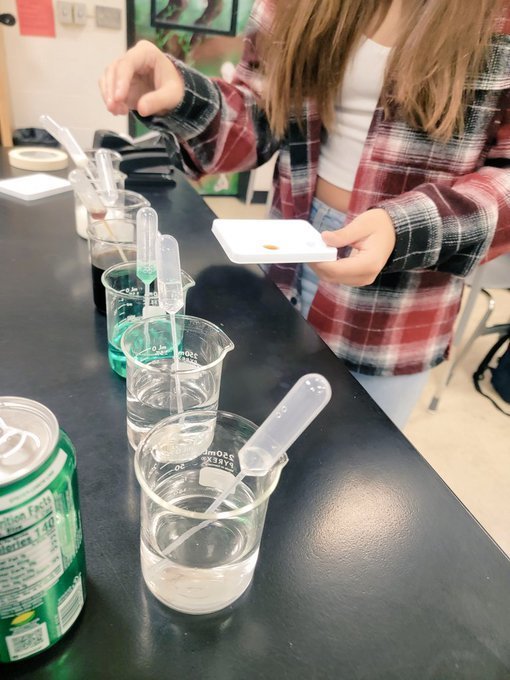 Tweet See new Tweets Conversation Hailey Bockbrader @CFbockbrader Physical Science Students testing pH of a variety of substances. 