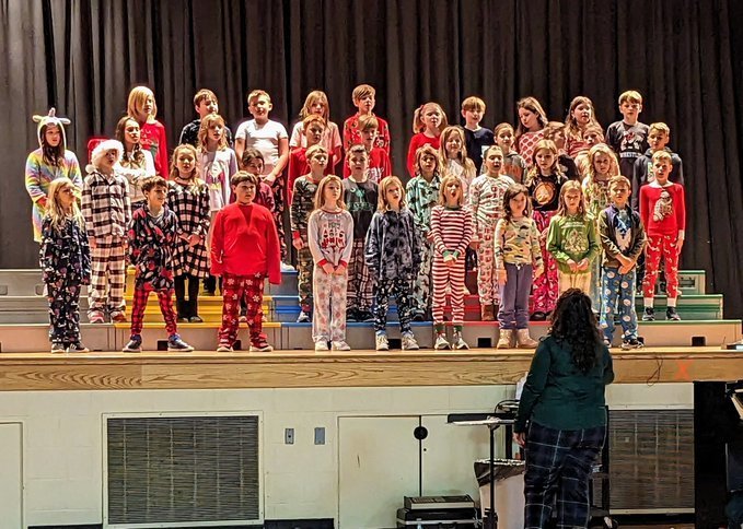 Gurney holiday concert preview