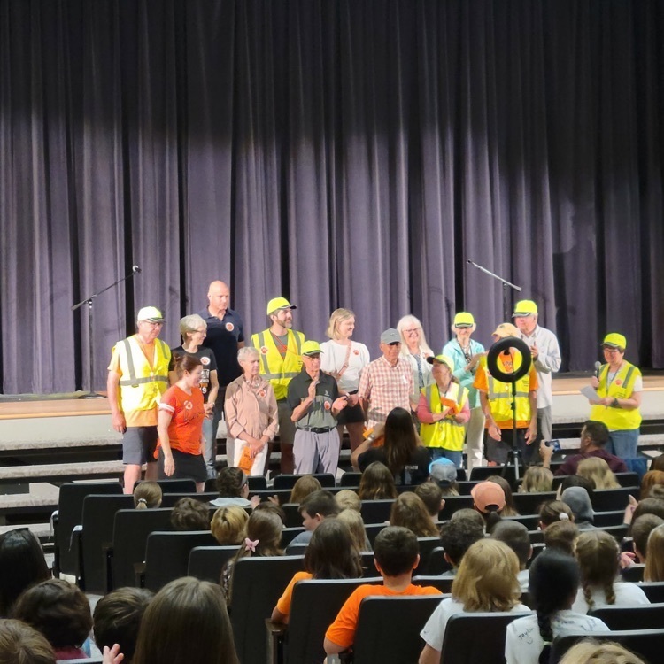 Special thank you to our Crossing Guard for keeping the students of Chagrin Falls safe each and every day! We value your time and dedication to our students. #CFEVS #WriteTheStory
