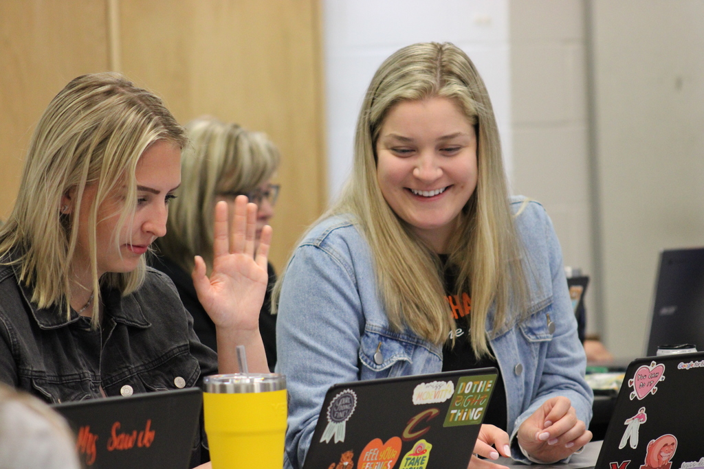 30+ educators exploring the power, ethics, and time-saving aspects of generative AI with @MrsKlodor today in Chagrin Falls Schools.